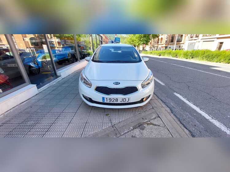 Kia Ceed 1.4 diesel foto 8